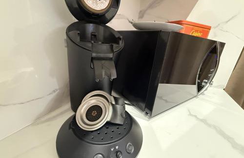 Cocon rénové près du tram - Photo 41