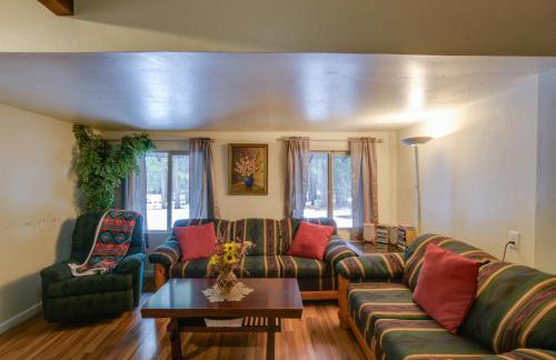 Grill, Fire Pits and Trails Butte Meadows Duplex! - Foto 5