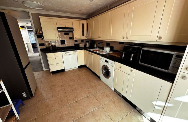 Charming 3-bedroom Bungalow in Oulton Lowestoft - Foto 27