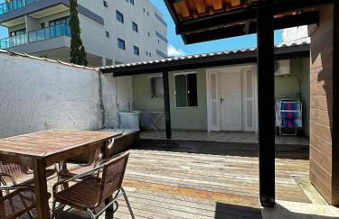 Casa Sol - Com Piscina - Praia de Mariscal - SC - Foto 14