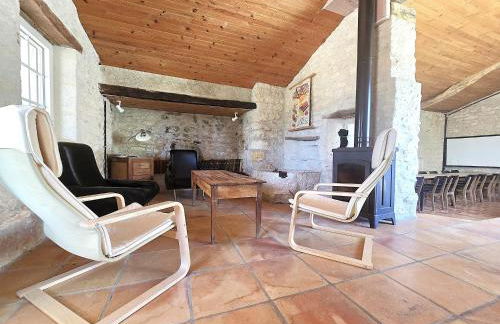 Magnifique ferme rénovée et sa piscine écologique - 15 personnes - 7 chambres - Foto 51