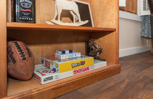 Cabin close to FL Caverns! Hot Tub, WI-FI, & Firepit - Foto 31