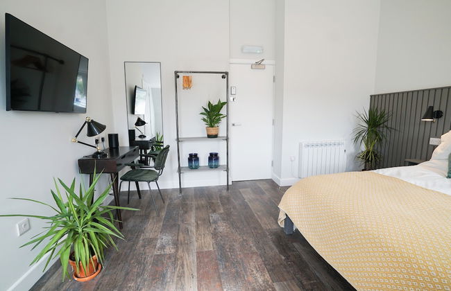 Sgwar-Boutique Rooms - Photo 10