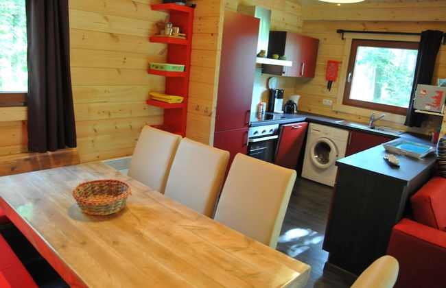 Modern, Wooden Chalet With Wood Burning Stove, in the Forest - Foto 13