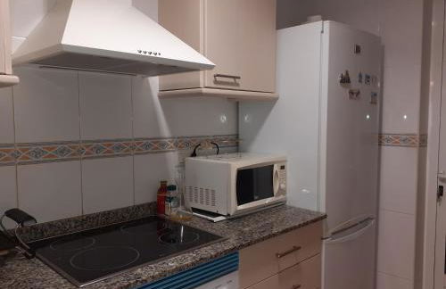 Amanecer marino, solo a 5 minutos andando de la playa - Photo 32