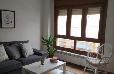 Piso de alquiler en Tapia de Casariego - Foto 1