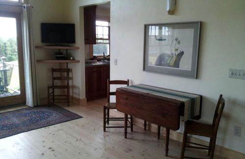 Idyllic Cottage Rental near Mount Mansfield State Forest, Vermont - Photo 8