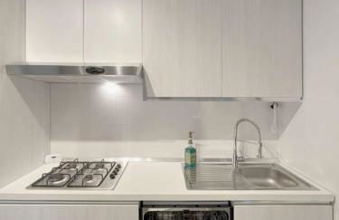 Thomas House on Train Tracks - Foto 16