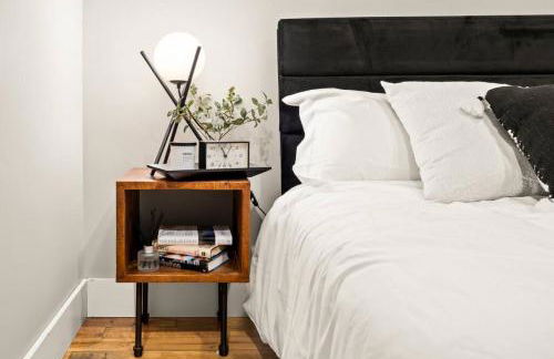 The Urban Loft - Stylish Industrial Living - Foto 11