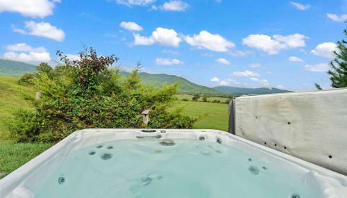 Old Rag A-Frame: Mountain Views Hot Tub Fire Pit - Foto 2