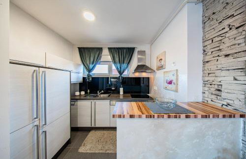 Flexible SelfCheckIns 202 - Zagreb - 1 Bedroom - Loggia - Foto 9