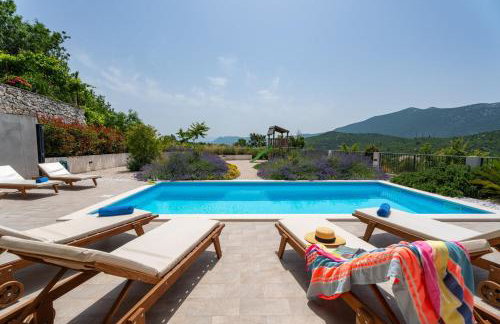 Villa Belina: 4 ensuite bedrooms, game room, heated pool, sauna & gym - Foto 8