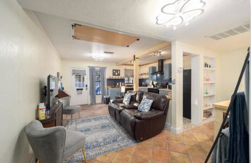 Historic Carriage House Downtown 2 bedroom 1 bath - Foto 7