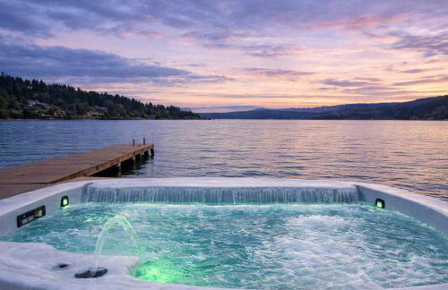 Lakefront Retreat on Lake Washington with Hot Tub Private Dock and Views - Foto 3