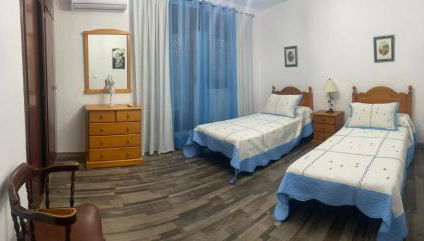 Jara y Romero - Foto 1