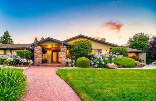 Casteel - 4,500 sq-ft retreat with a pool and hot tub in the middle of wine country! - Foto 37