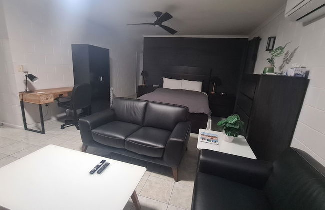 Emthree Seaside Apartments - Photo 8