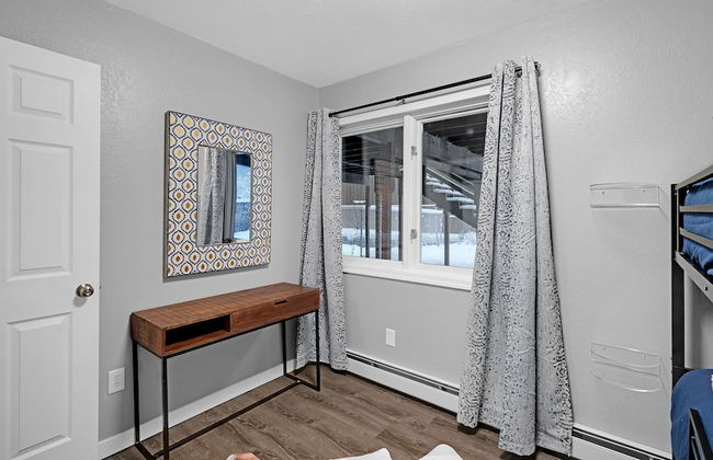 Fairbanks Fox Den 2 Bedroom Townhouse - Photo 21