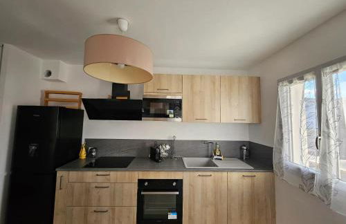 Appartement moderne à Lucciana avec terrasse ensoleillée. - Foto 3