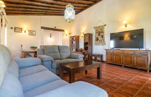4 Bedroom Stunning Home In Guillena - Foto 16