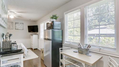 2 Mi to Dtwn Forest Grove Quiet Studio with Yard - Foto 3