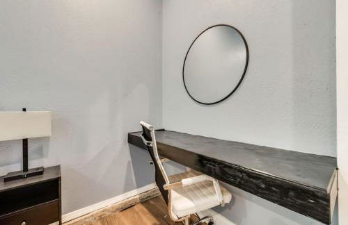 Gametime! Walk to Cowboys/ Rangers Stadium - Photo 4