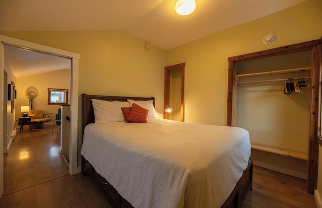 Downtown Whitehorse - Treehouse - Photo 3