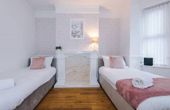 Spacious 4-Bed House Manchester - Foto 5