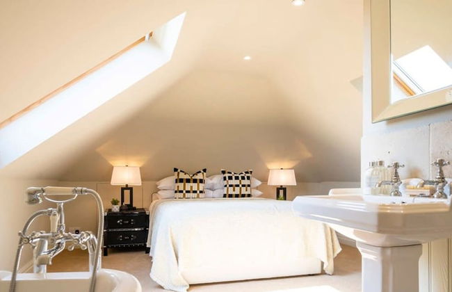 Luxurious 4 Bedroom Vineyard Villa Stanlake Park - Foto 35