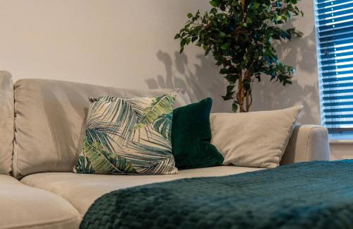 High End Contractor Apartment - 5 Separate Beds - Free Parking - Foto 36