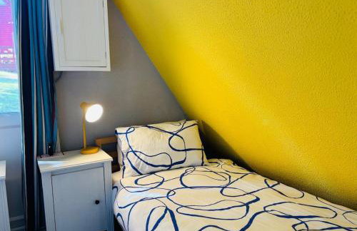 Kingsdowns Top Family Chalet, stunning and cosy interiors, indoor heated pool, mini golf, tennis court, BBQ and beach! - Foto 2