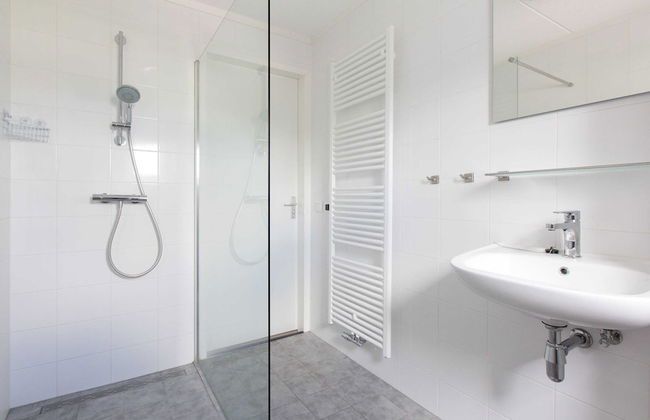 Holiday Home With Jetty Near Sneekermeer - Foto 16