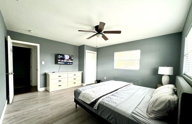 Quiet Spacious Home Close to Clearwater Beaches - Photo 15