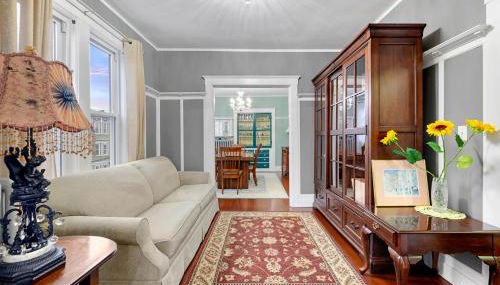 Bright & Spacious 3BR, Mins from Downtown, Easy to Gillette, Parking - Foto 4