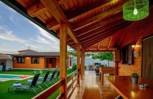 Madera y Miel Casa Rural con niños en Puy du Fou - Foto 3