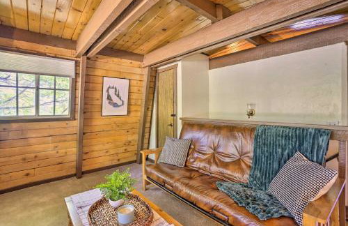 Pet-Friendly Cottage, Walk From Big Bear Village! - Foto 10