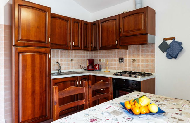 2 bedroom Apartment in Diano Castello with swimming pool and garden - Photo 10