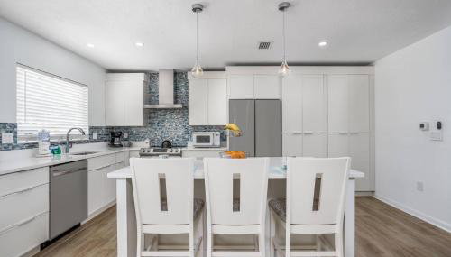 Gorgeous Grove Contemporary Family Home - Foto 2