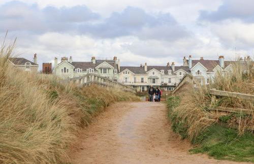 Ismay Billiard Room Apartment - Titanic Interest - Foto 45
