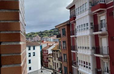 Vivienda en el centro con garaje - Foto 4