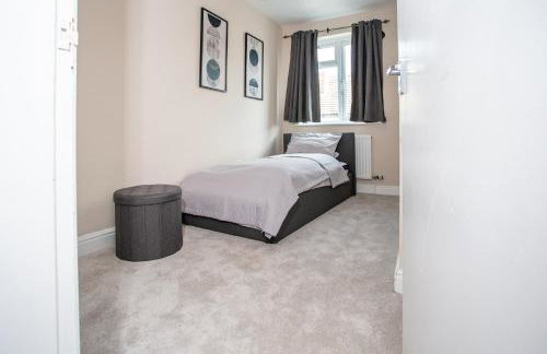 Modern 4BR Home in Dudley - Foto 31