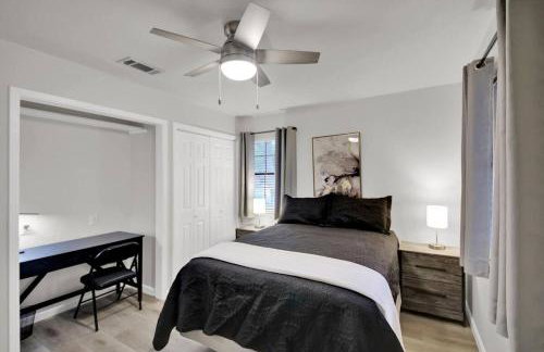 Peppercorn Orange - Locally Run! - Photo 8