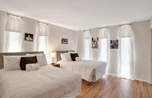 Midcentury Modern - Pool & Hot tub - Retro Retreat - Foto 11