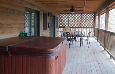 C20, Three bedroom, three bath log-sided, luxury Harbor North cottage with hot tub cottage - Foto 2