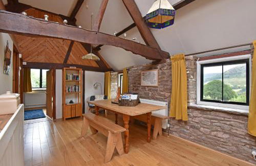 The Hayloft at Cwmffrwd Farm - Photo 14