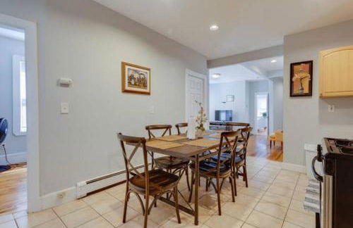 NEW! Boston Entire House Near MBTA, 3 Mi to Fenway! - Foto 25