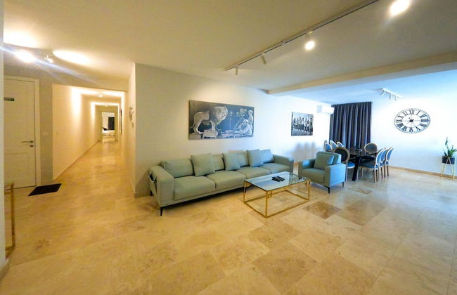 Comfortable Home With hot tub and Communal Pool - Foto 6