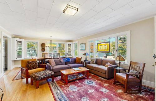 Our Home on a Hill - Foto 2