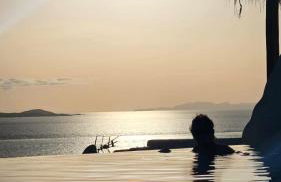 ELLI TROPiCAL LUXURY SUITES SUNSET-INFINITY POOL- SEA SIDE-NEAR CENTER PARKING - Foto 37