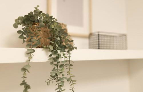 DWELLSTAY - Modernes Apartment I 55qm I 2 Zimmer I Küche I Bad I Terrasse I TV I WLAN - Foto 23